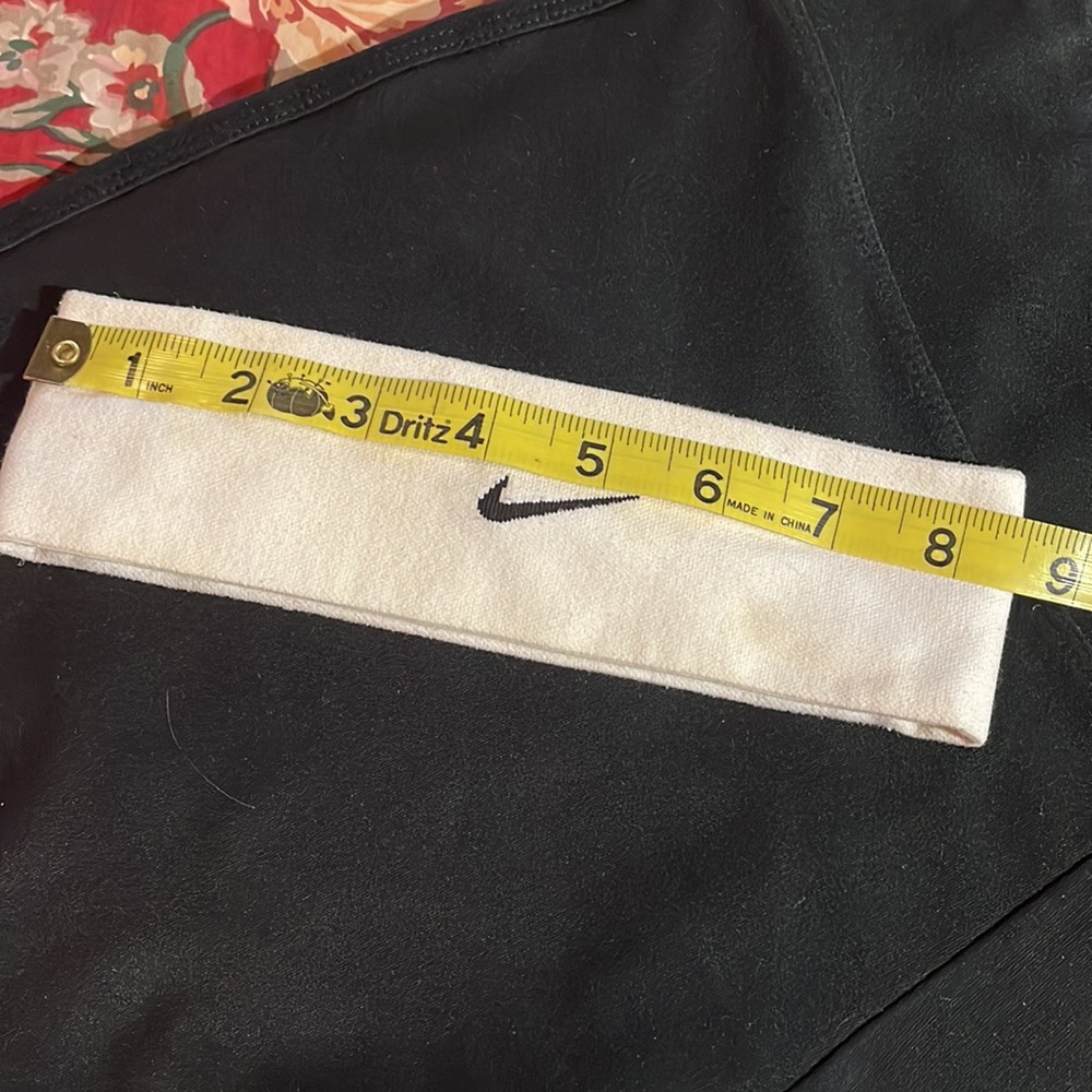 ✔️Nike White Dri-Fit Classic Headband with Black Nike Logo ✔️🎉Final Price 🏁 - Picture 4 of 4